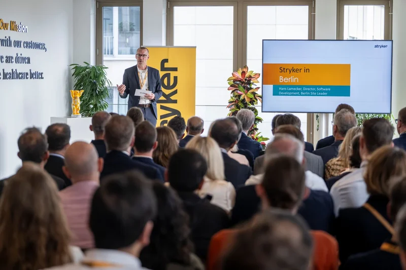 Hans Lamecker speaking to colleagues and guests at a Stryker event in Berlin.